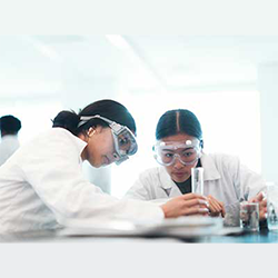 SFSU Chemistry Students conducting an experiment